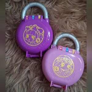 2 Polly Pockets